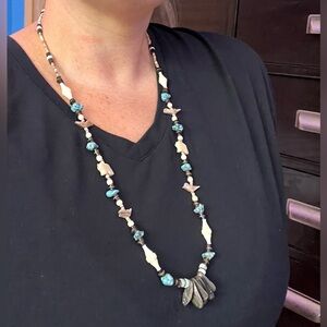 Vintage Zuni Native American Abalone Fetish Heshi Bear and Bird Necklace